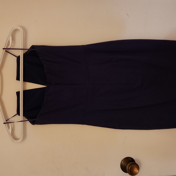 Strapless V-Neck - Picture 3 of 4